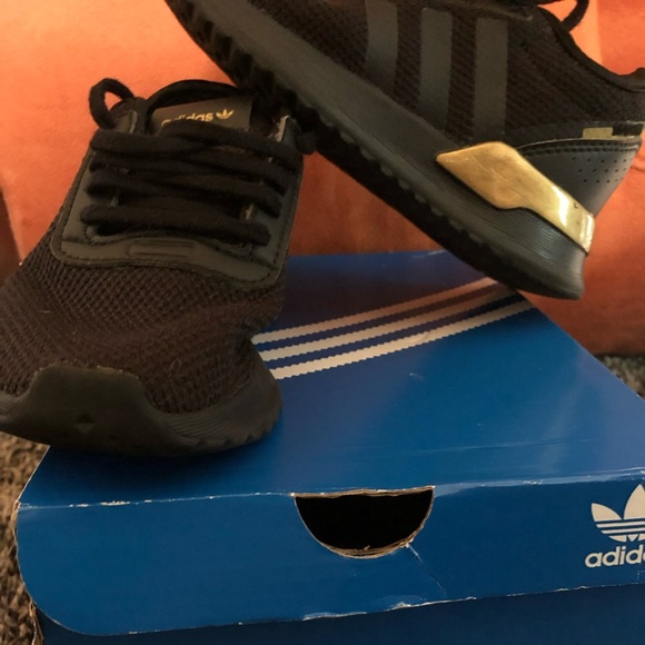 Boys shoes 11c - Picture 4 of 4